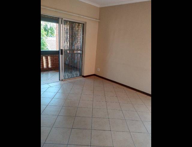 2 BEDROOM APARTMENT FOR SALE IN MOOIKLOOF RIDGE ESTATE